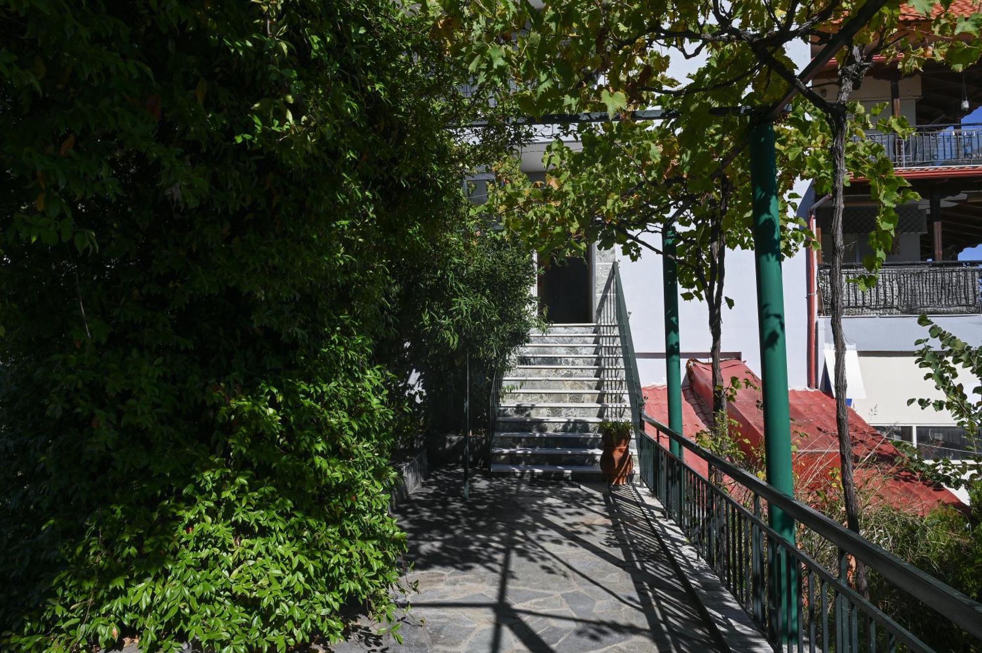 Harlaaki Apartment Litochoro Exterior photo